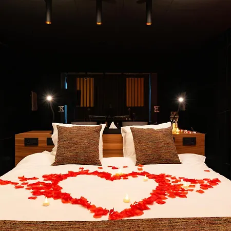 Aux Etangs - Otel 3*