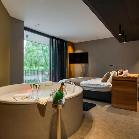 Aux Etangs - 3*